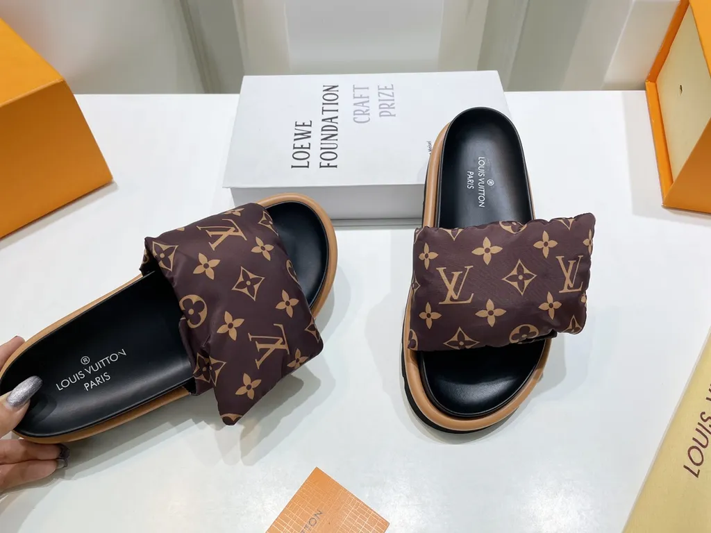 Louis Vuitton Shoe 